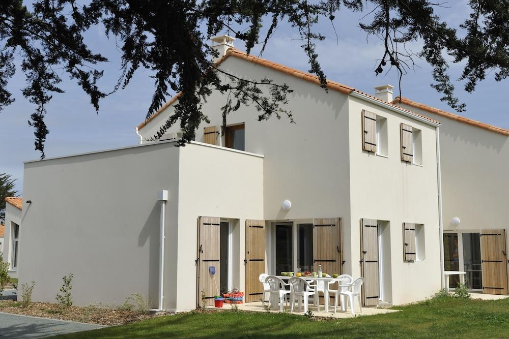 Residence Nemea Les Grands Rochers Ле-Сабль-д’Олон Экстерьер фото